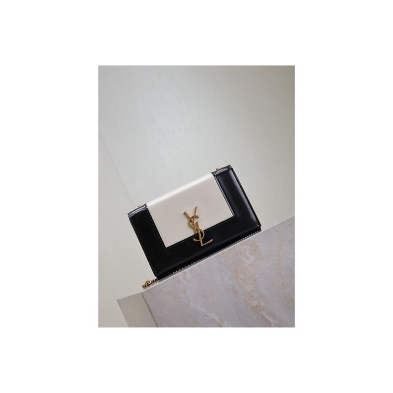 Saint Laurent Shoulder Bag