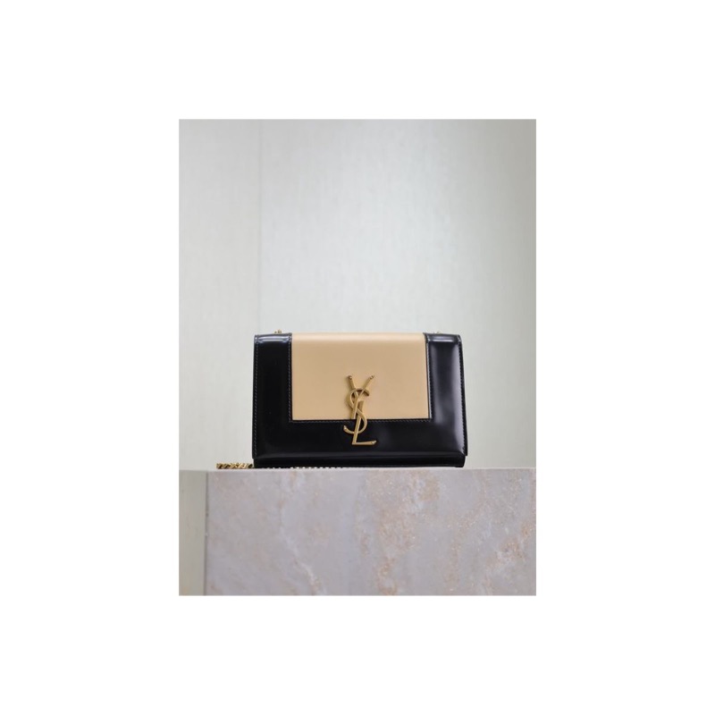 Saint Laurent Clutch