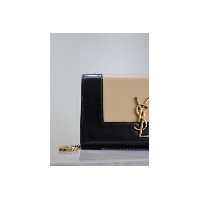 Saint Laurent Clutch