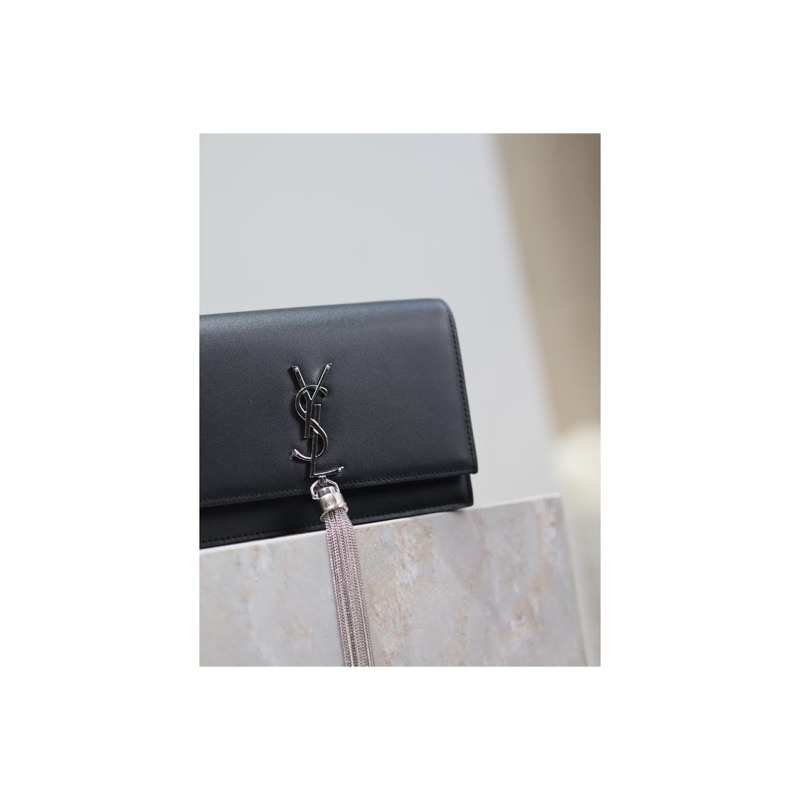 Saint Laurent Shoulder Bag