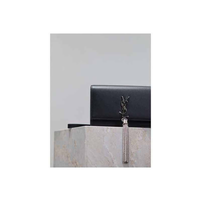 Saint Laurent Shoulder Bag