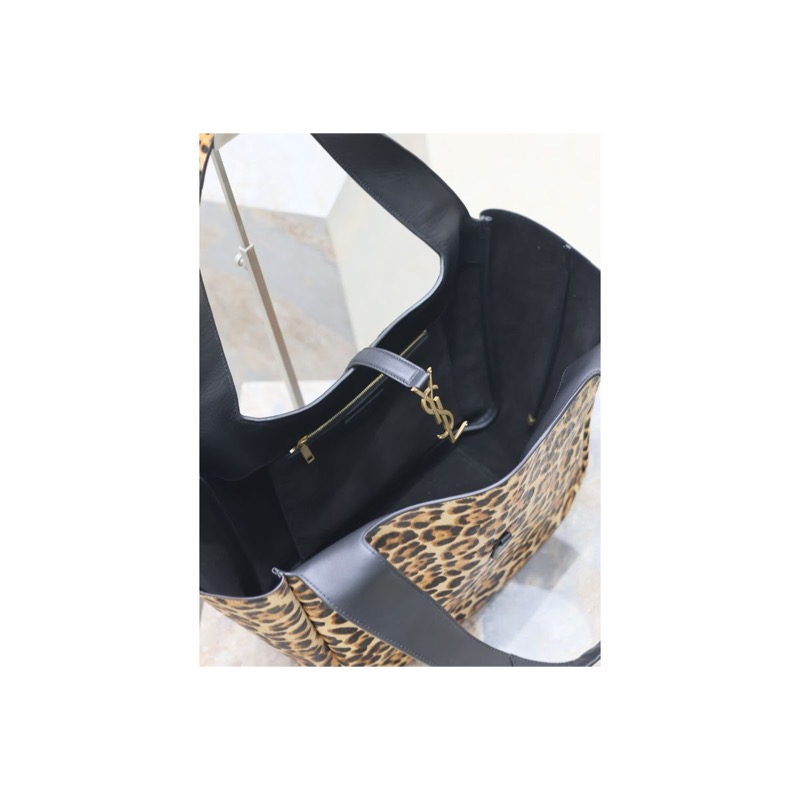 Saint Laurent Handbag