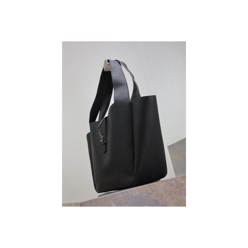 Saint Laurent Handbag
