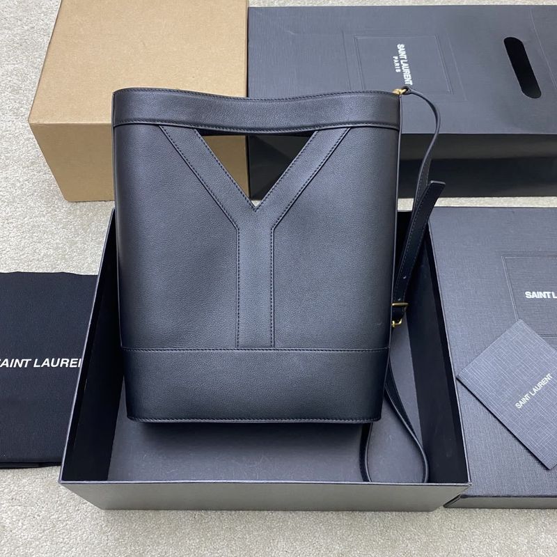 Saint Laurent Le 5 a 7 Bag