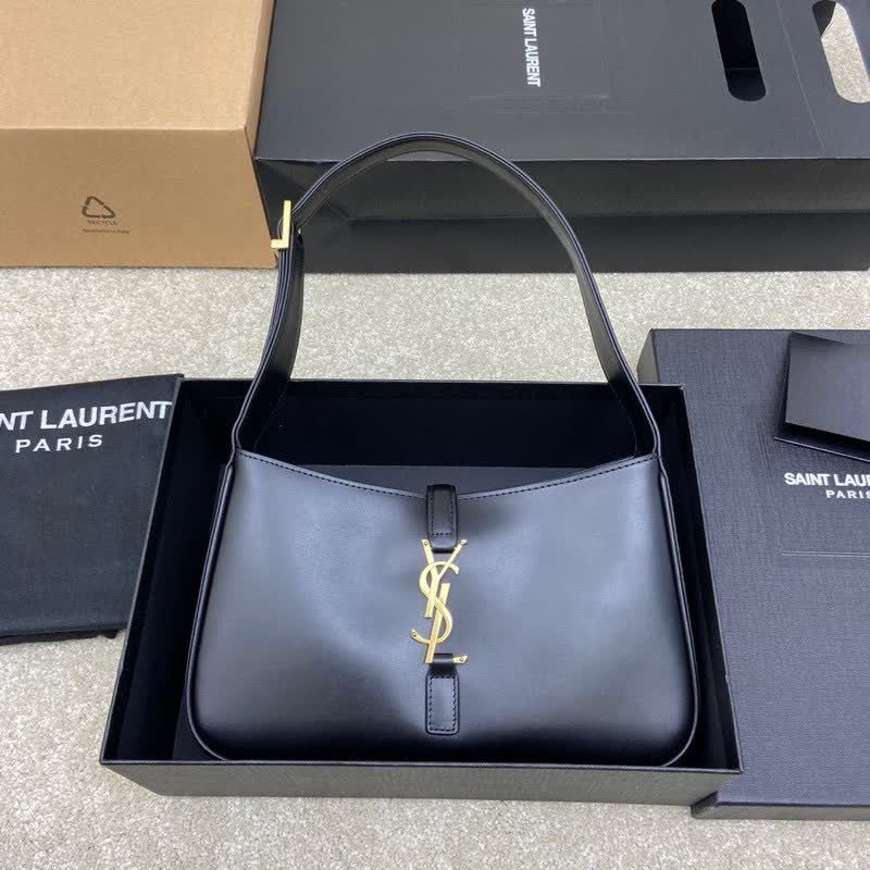 Saint Laurent Le 5 a 7 Bag
