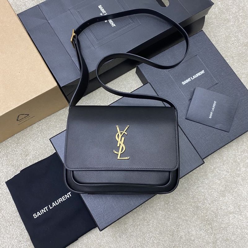 Saint Laurent Niki Bag