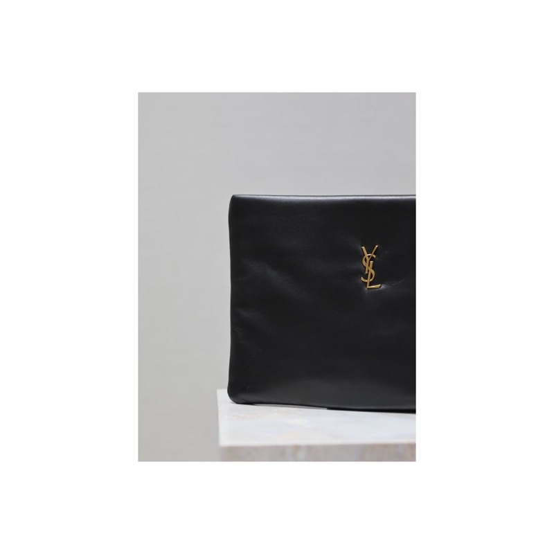 Saint Laurent Clutch